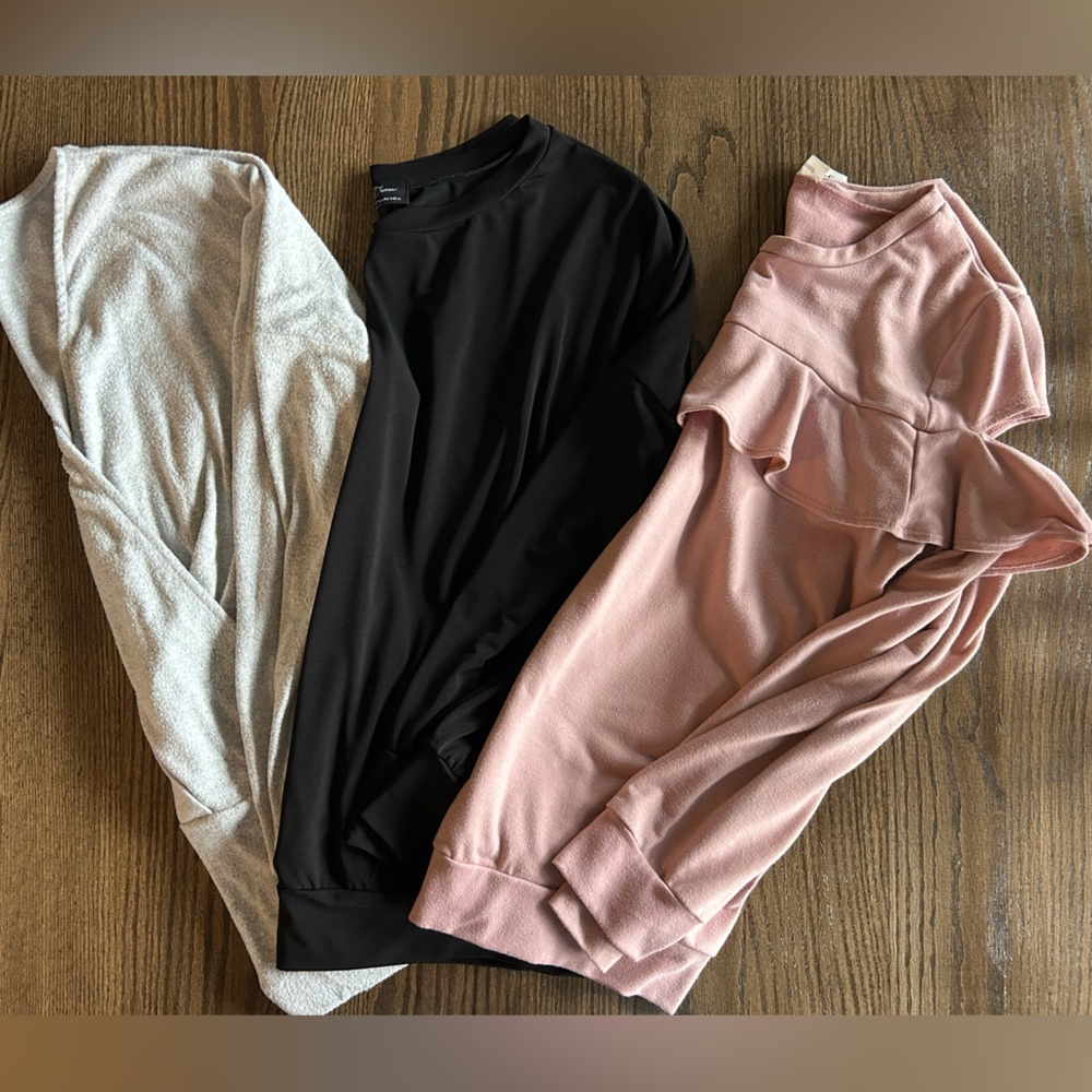 White House Black Market & Bridgitte Brianna Gray Knit Top